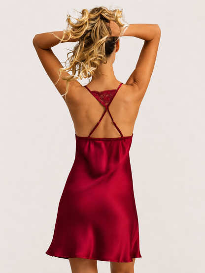 Blanca| Camisón 100 % seda de morera con ribete de encaje y abertura lateral