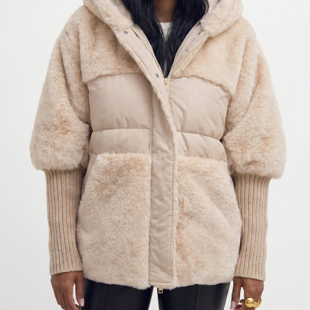 ELISA | CHAQUETA ACOLCHADA OVERSIZE CON CAPUCHA