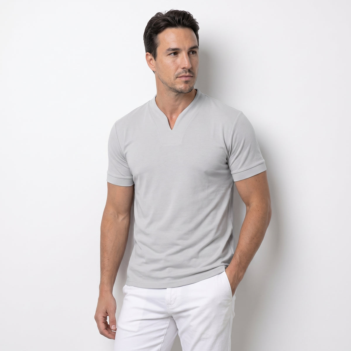 DANTE | CAMISETA CUELLO V