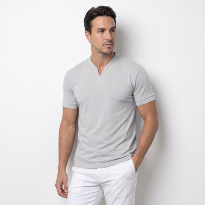 DANTE | CAMISETA CUELLO V