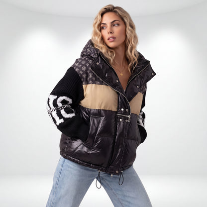 CELIA | CHAQUETA ACOLCHADA CON CAPUCHA Y MANGAS DE PUNTO