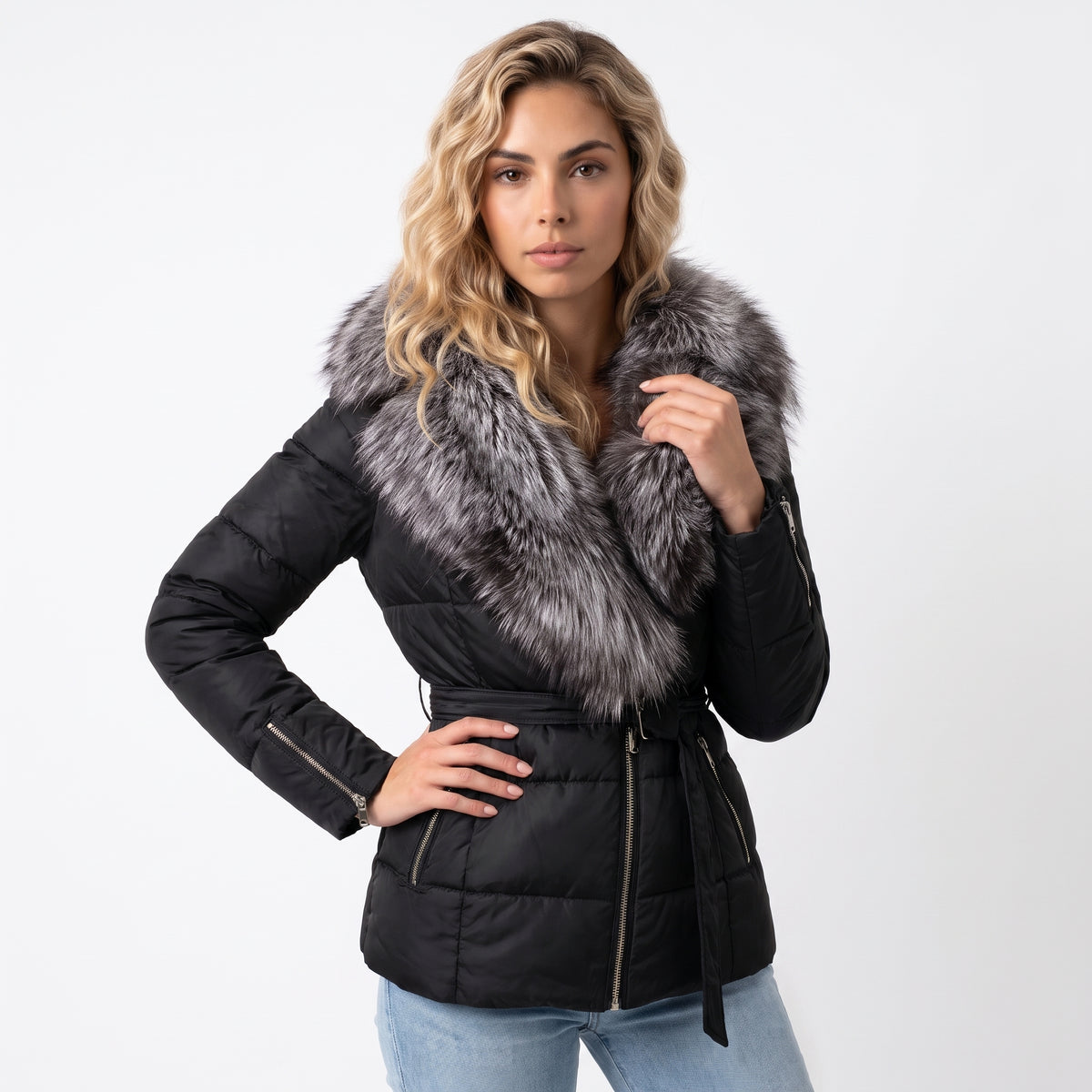 BRUNA | CHAQUETA ACOLCHADA CON CUELLO DE PIEL SINTÉTICA