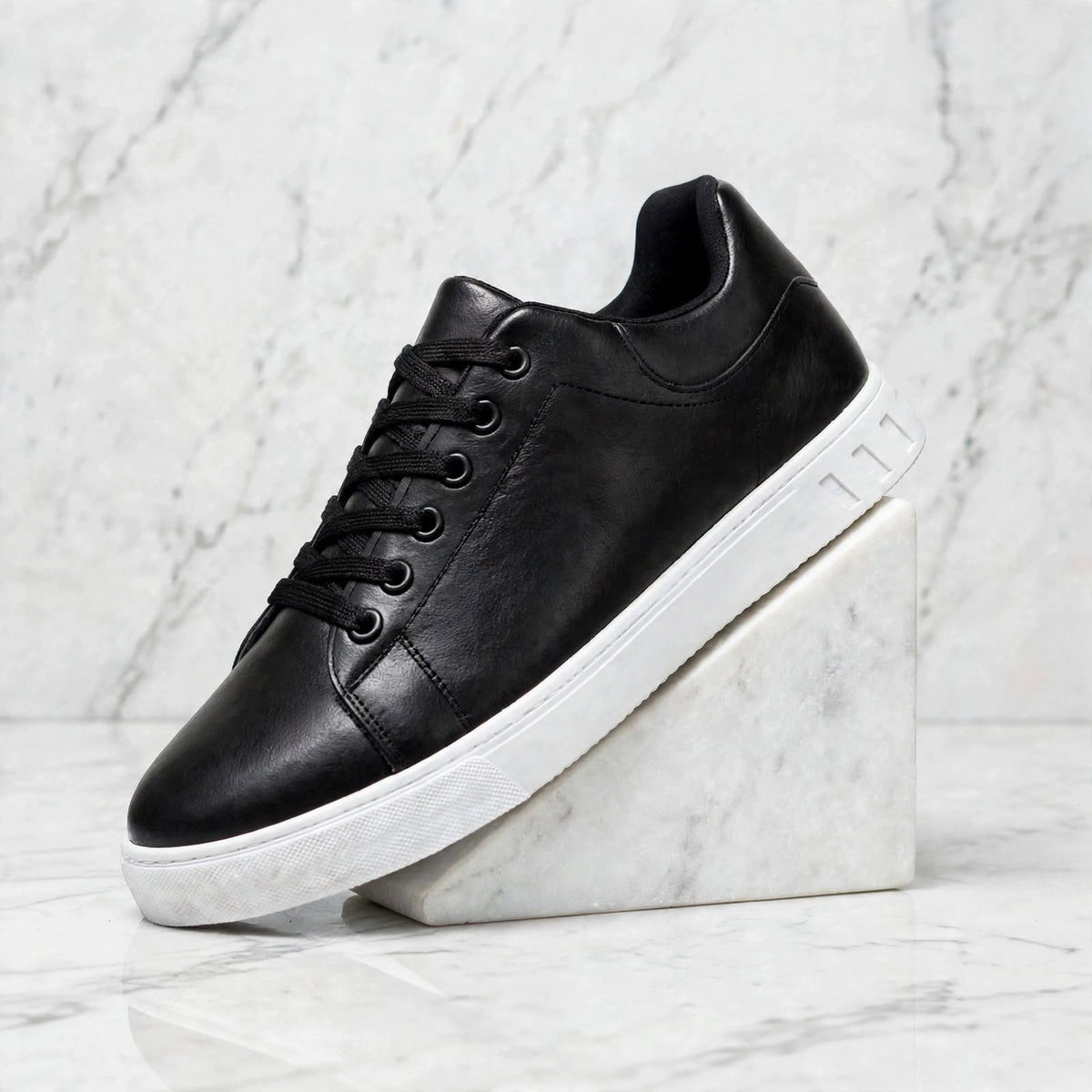 RAFAEL | SNEAKER MINIMALISTA