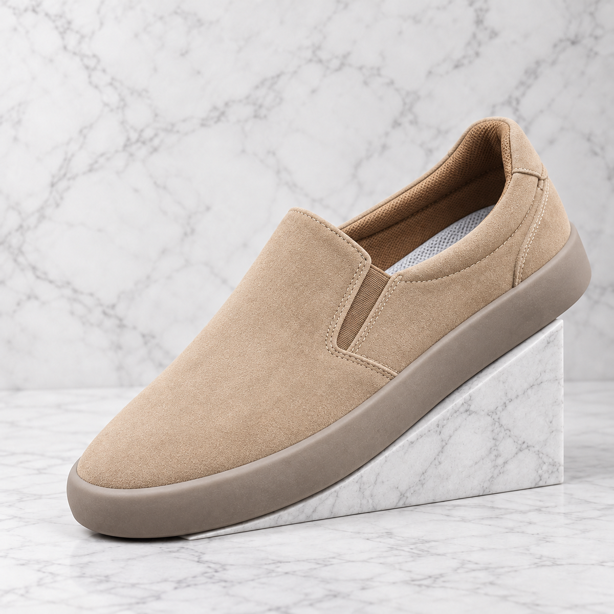 LEANDRO | SLIP-ON DE GAMUZA