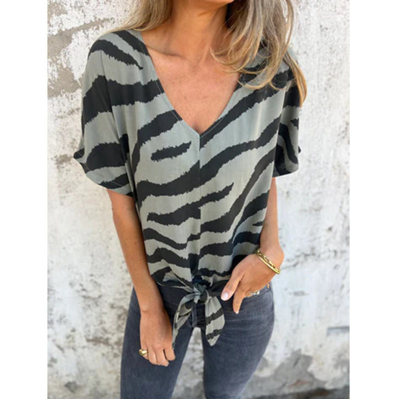 NURIA | CAMISETA DE CEBRA CON ESCOTE EN V Y NUDO
