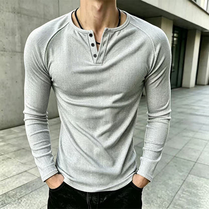 MAXIMILIANO | CAMISETA HENLEY ACANALADA SLIM